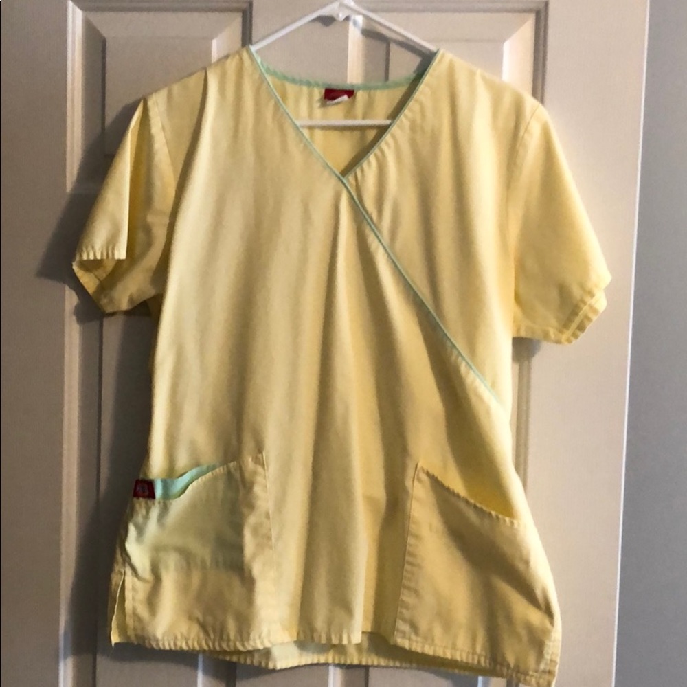 Scrub top